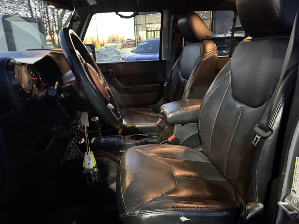 2017 JEEP WRANGLER - Image 12