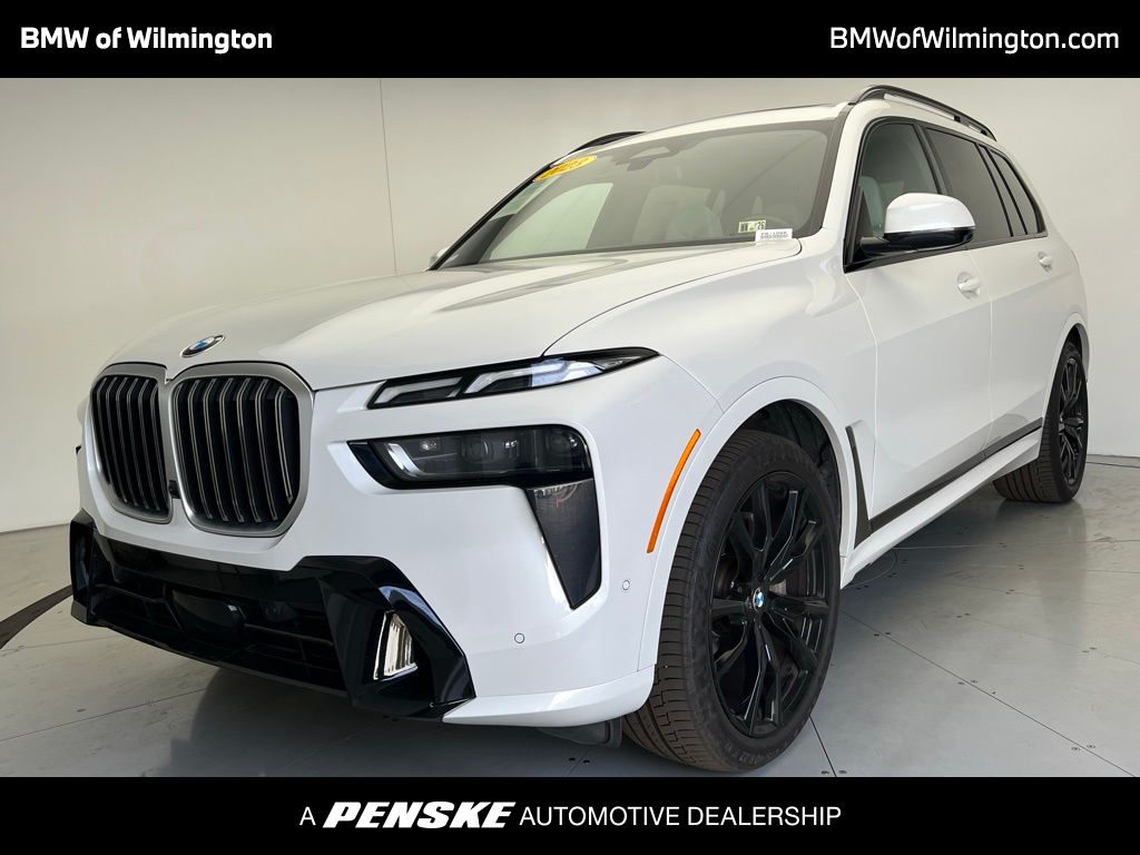 2023 BMW X7 40i's photo