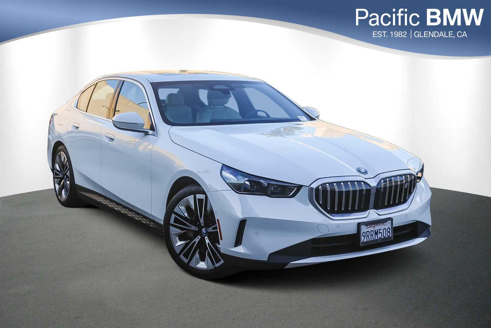 2025 BMW i5 40's photo
