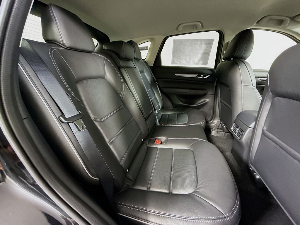 2025 Mazda CX-5 2.5 S Preferred photo 24
