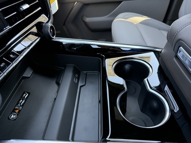 2025 Chevrolet Tahoe Z71 photo 30