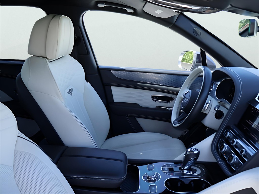2023 Bentley Bentayga EWB Azure photo 7