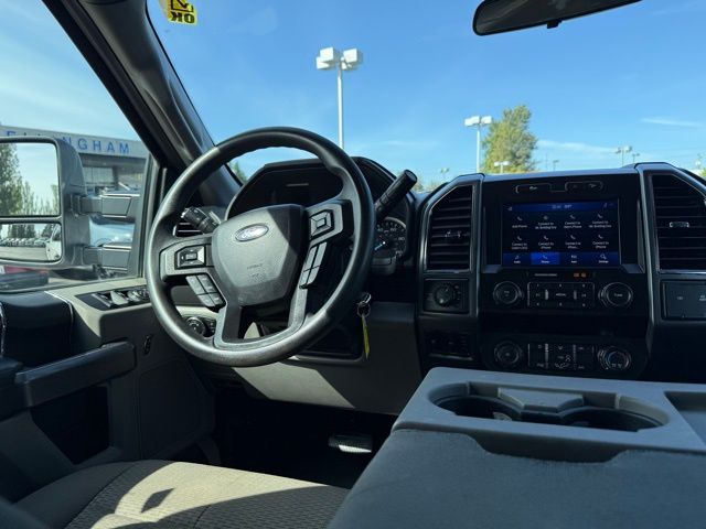 2021 Ford F-350 XLT photo 22
