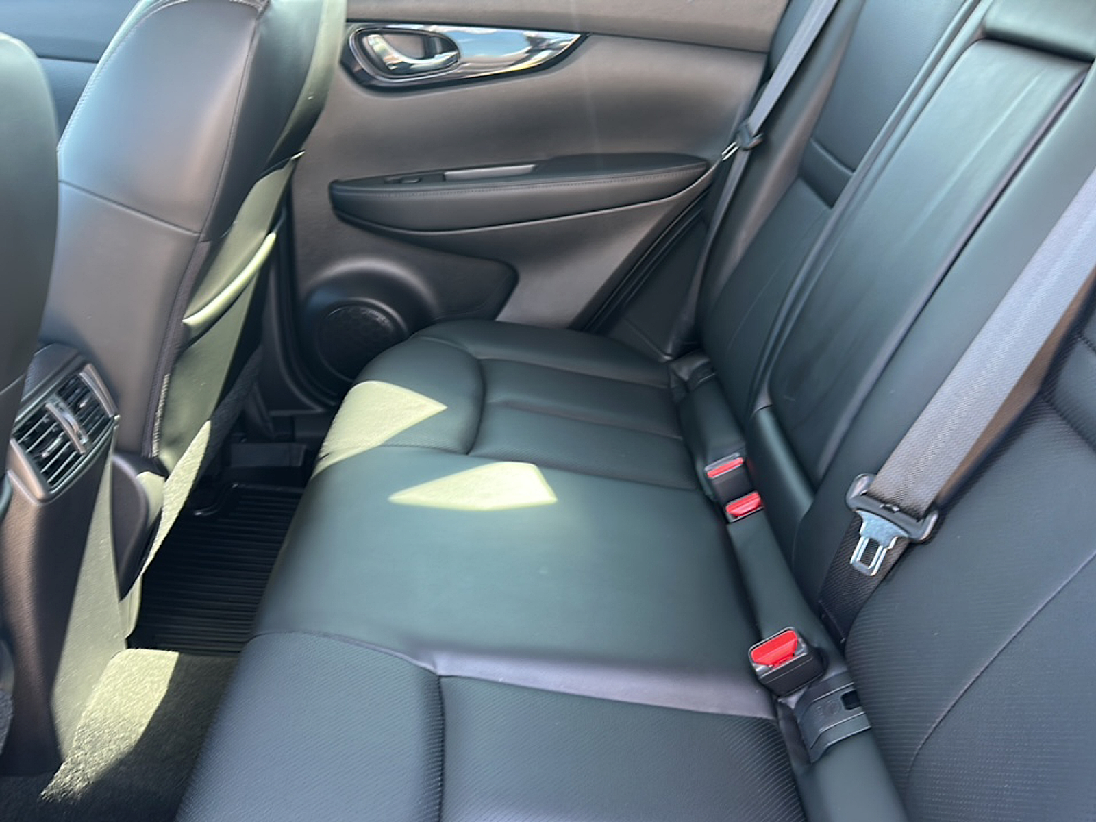 2021 Nissan Rogue Sport SL photo 4