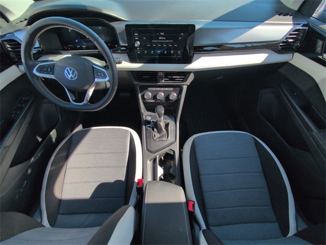 2025 Volkswagen Taos S photo 4