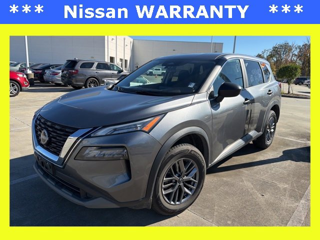 2023 Nissan Rogue S's photo