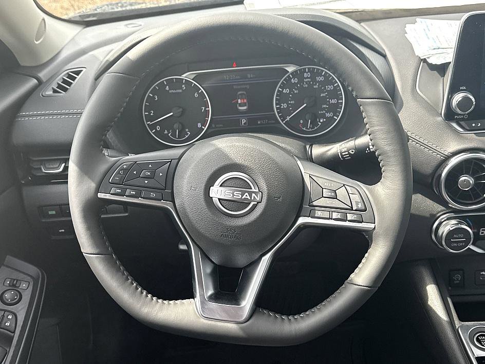 2025 Nissan Sentra SV photo 14