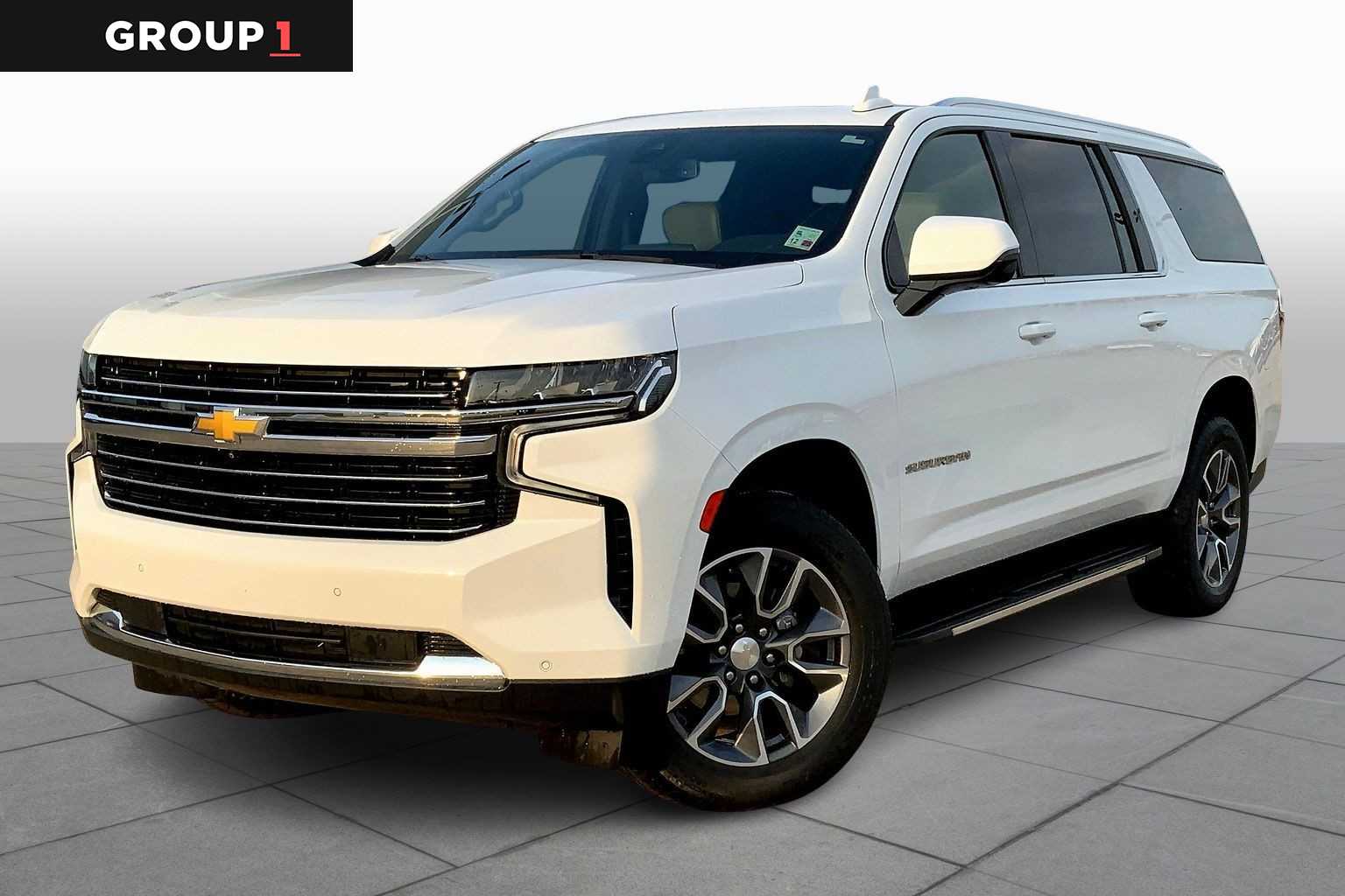 2022 Chevrolet Suburban LT's photo