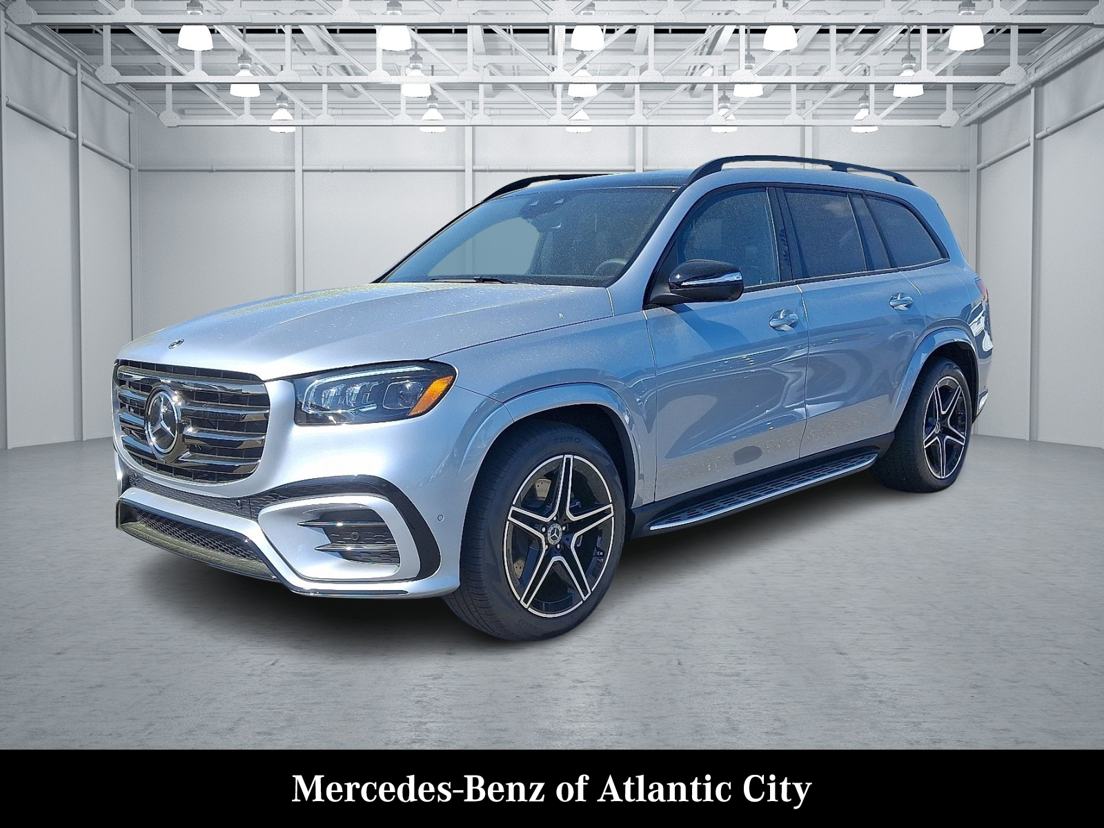 2025 Mercedes Benz GLS 450 4MATIC photo 2