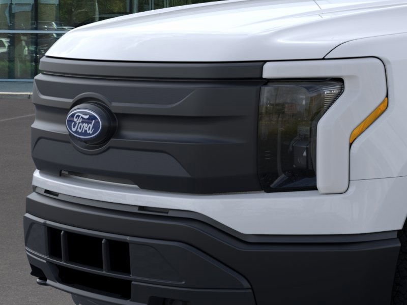 2024 Ford F-150 Lightning photo 17