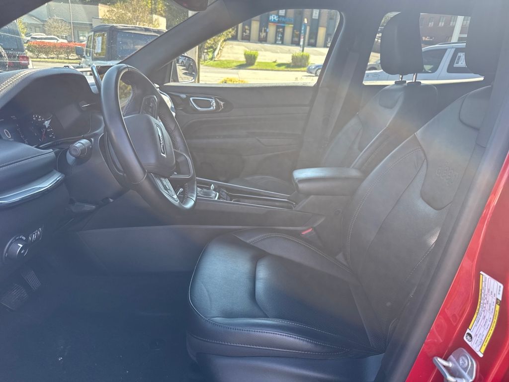 2022 Jeep Compass Limited photo 8