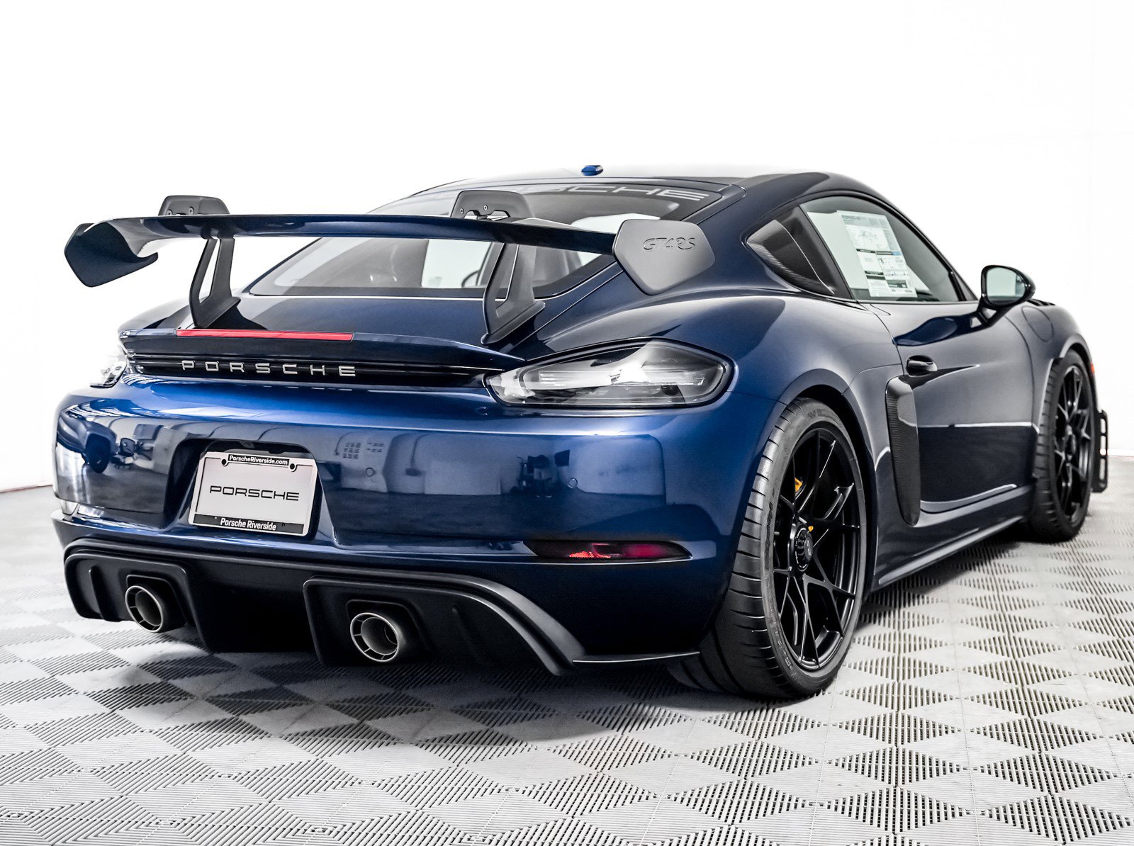 2025 Porsche Cayman GT4 RS photo 9