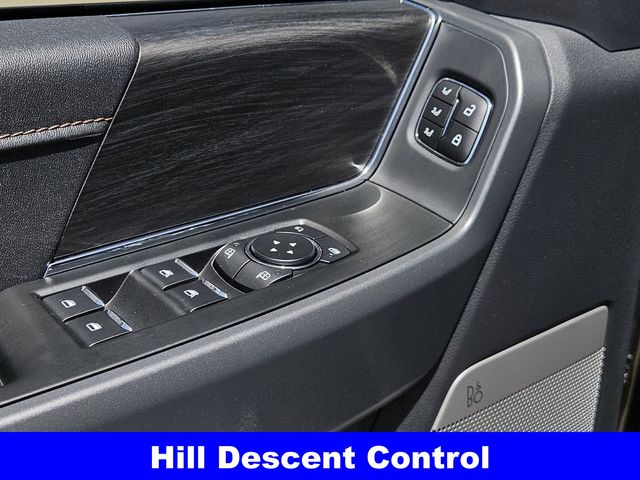 2025 Ford F-150 Lariat photo 23
