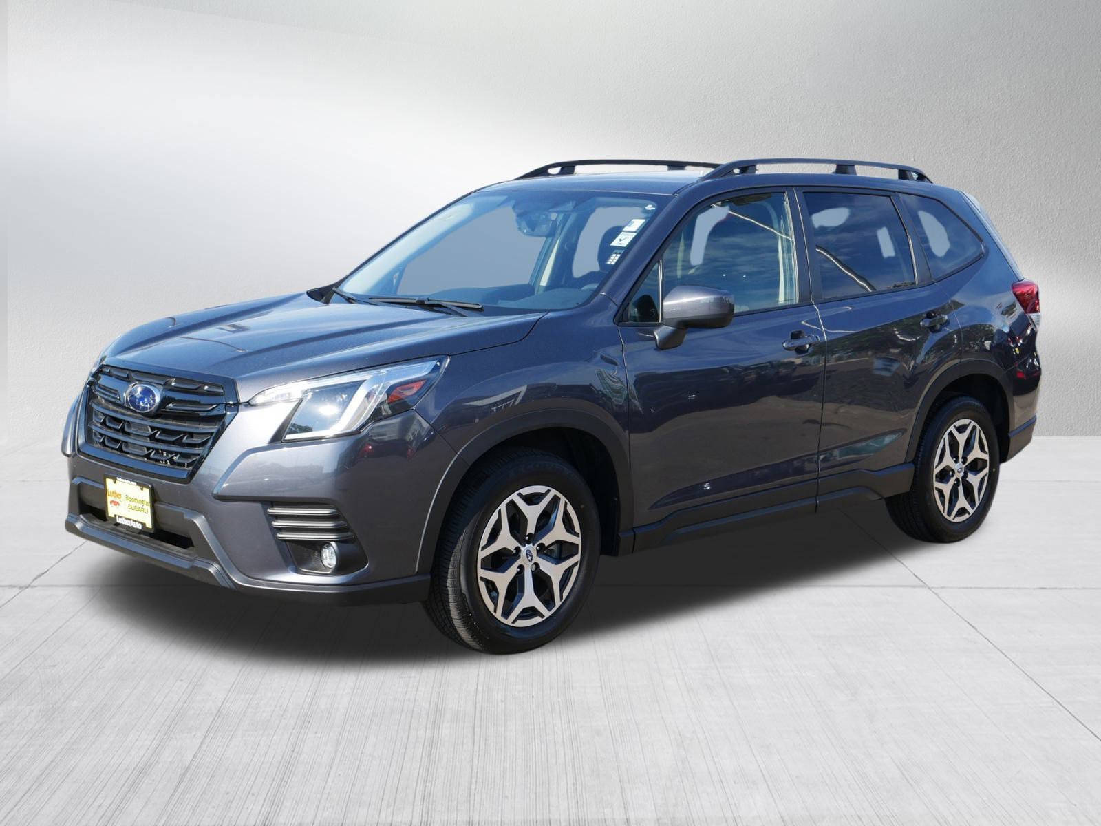 2024 Subaru Forester Premium photo 3