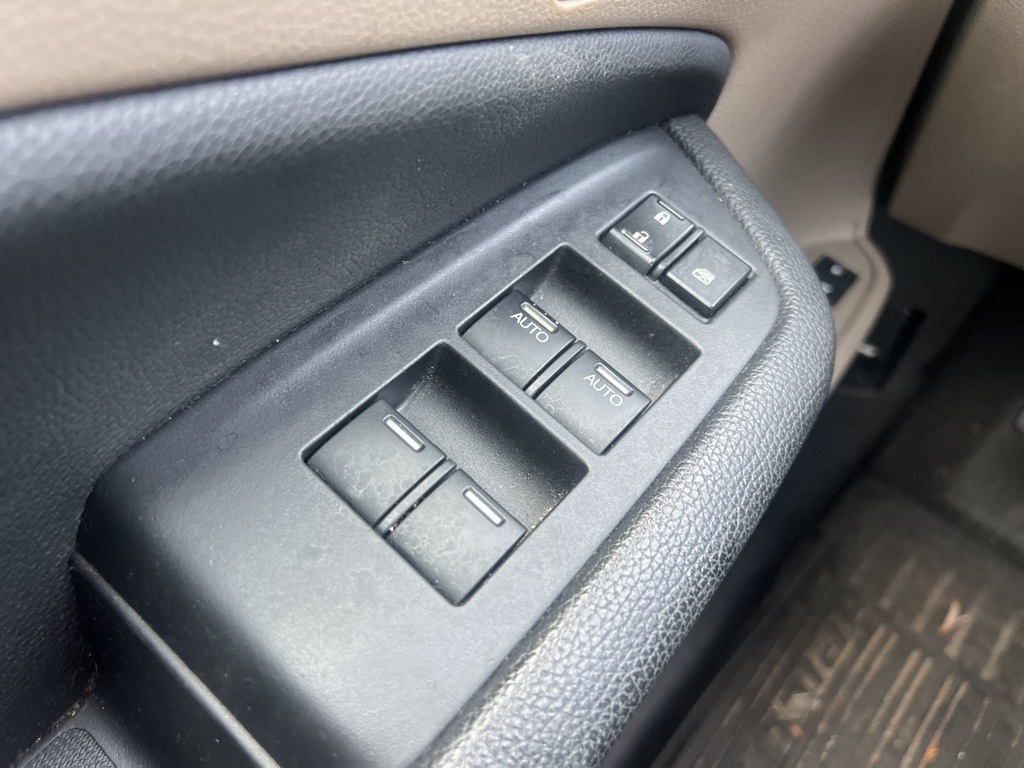 2016 Honda Pilot EX-L photo 30