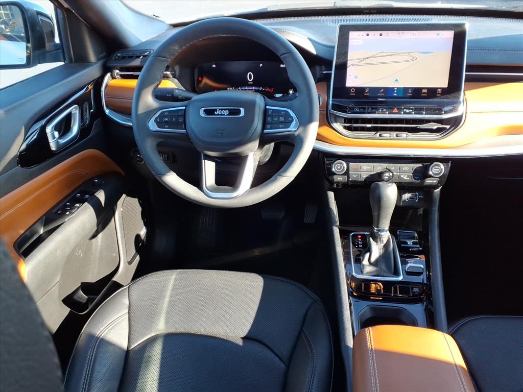 2024 Jeep Compass Limited photo 2