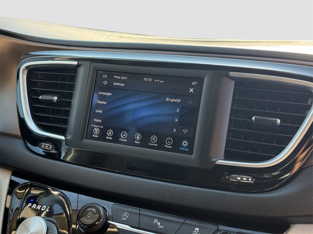 2019 Chrysler Pacifica Touring L photo 20