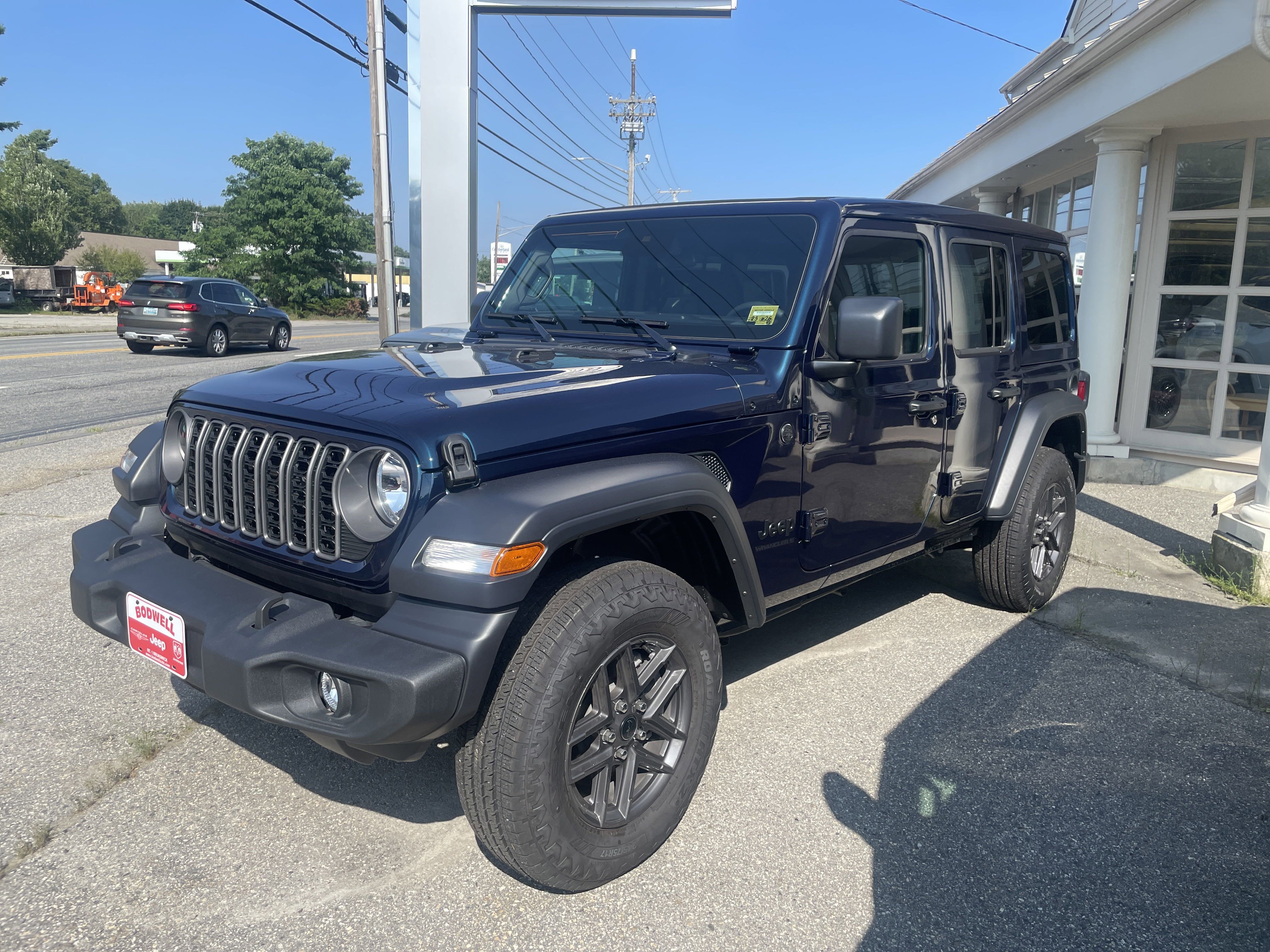 2025 Jeep Wrangler 4-Door Sport S's photo