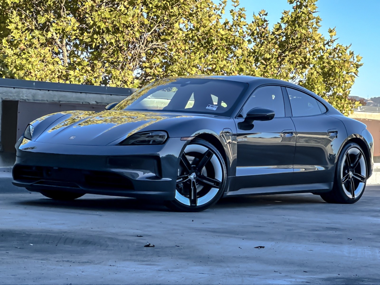 2026 Porsche Taycan 4 photo 2