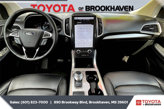 2023 Ford Edge SEL photo 12