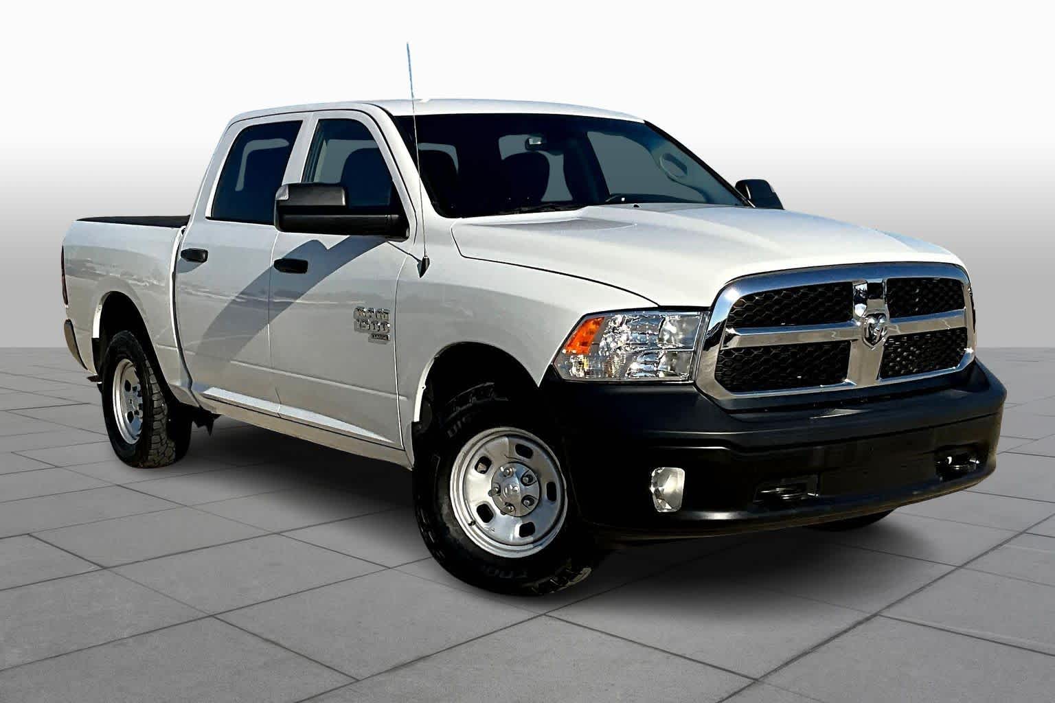 2022 Ram 1500 Classic Tradesman photo 2