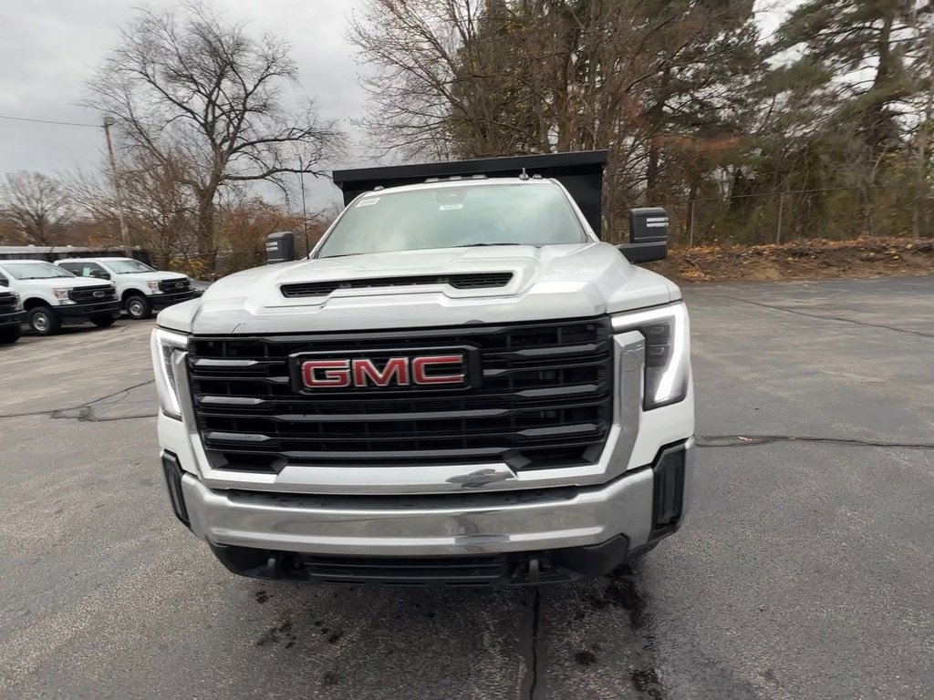 2026 Gmc Sierra 3500 HD photo 3