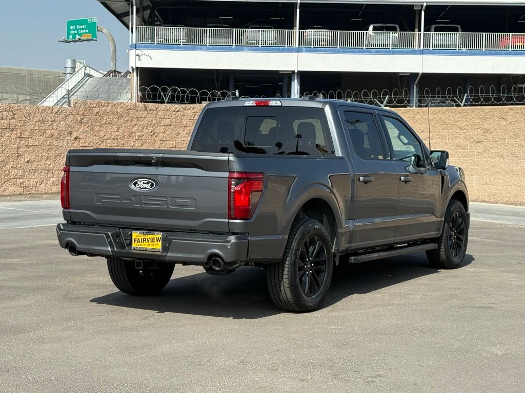 2025 Ford F-150 XLT photo 4