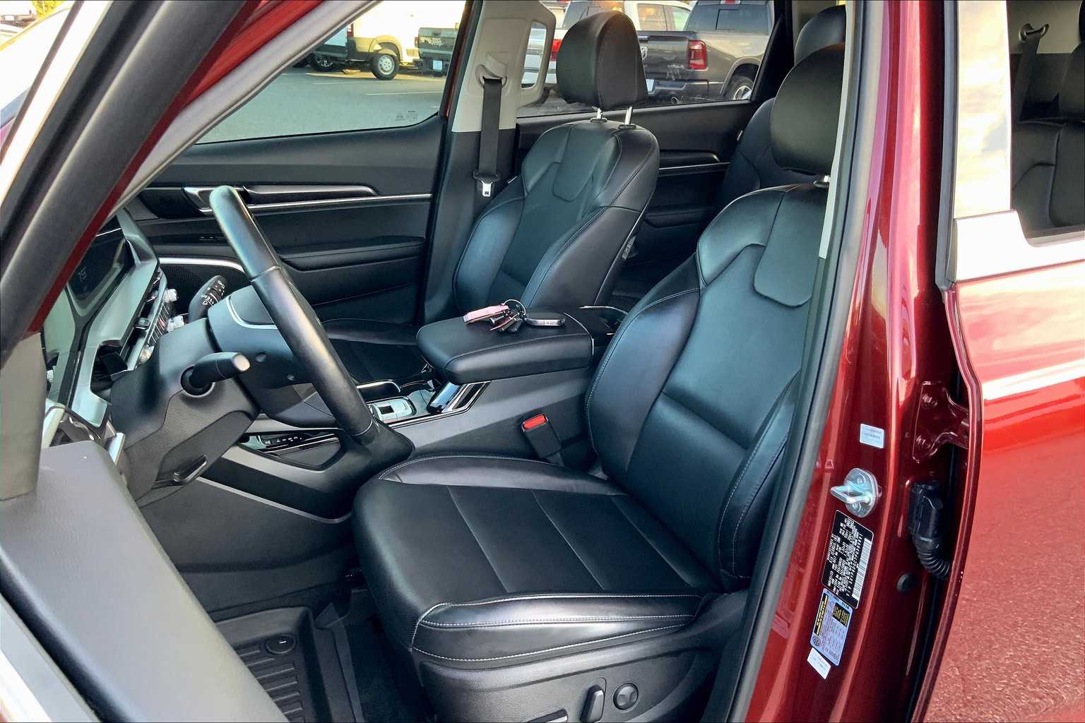 2023 Kia Telluride S photo 7