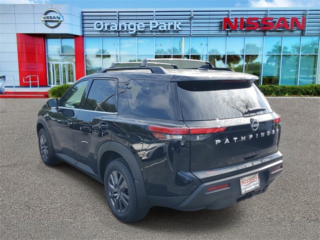 2025 Nissan Pathfinder SV photo 2