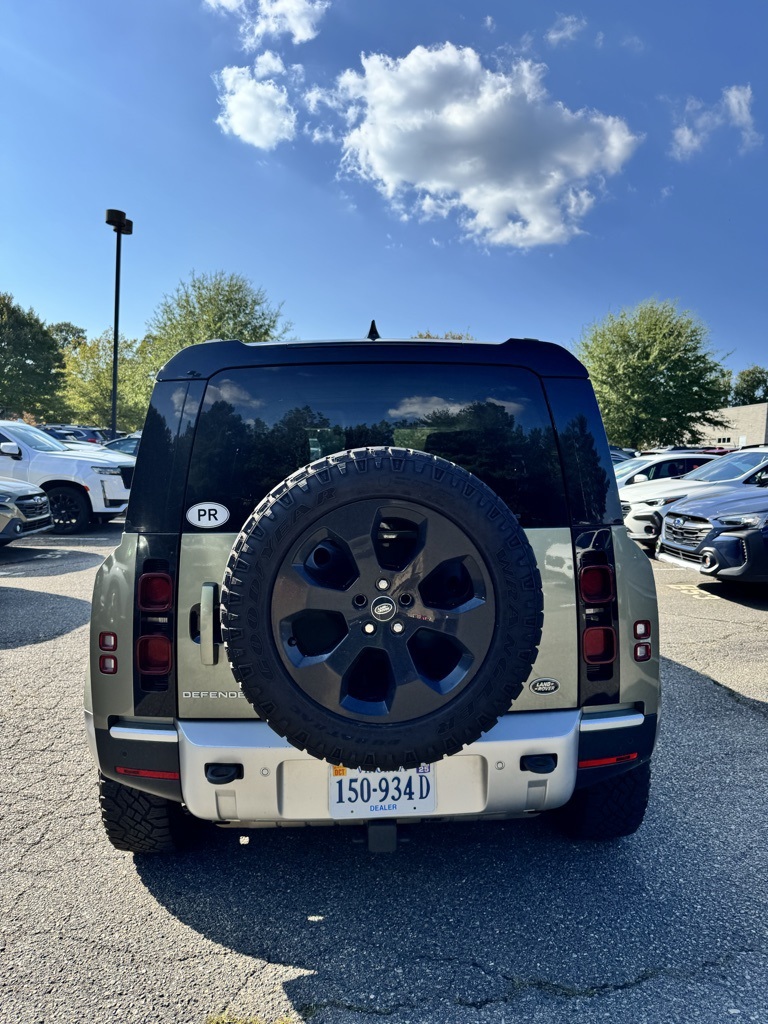 2021 Land Rover Defender 110 S photo 5