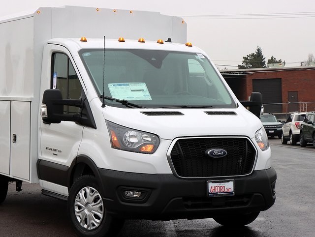2024 Ford Transit photo 2