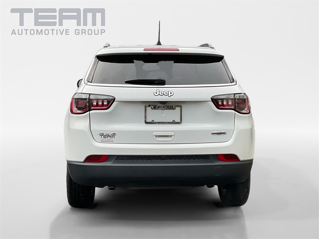 2024 Jeep Compass Latitude photo 4