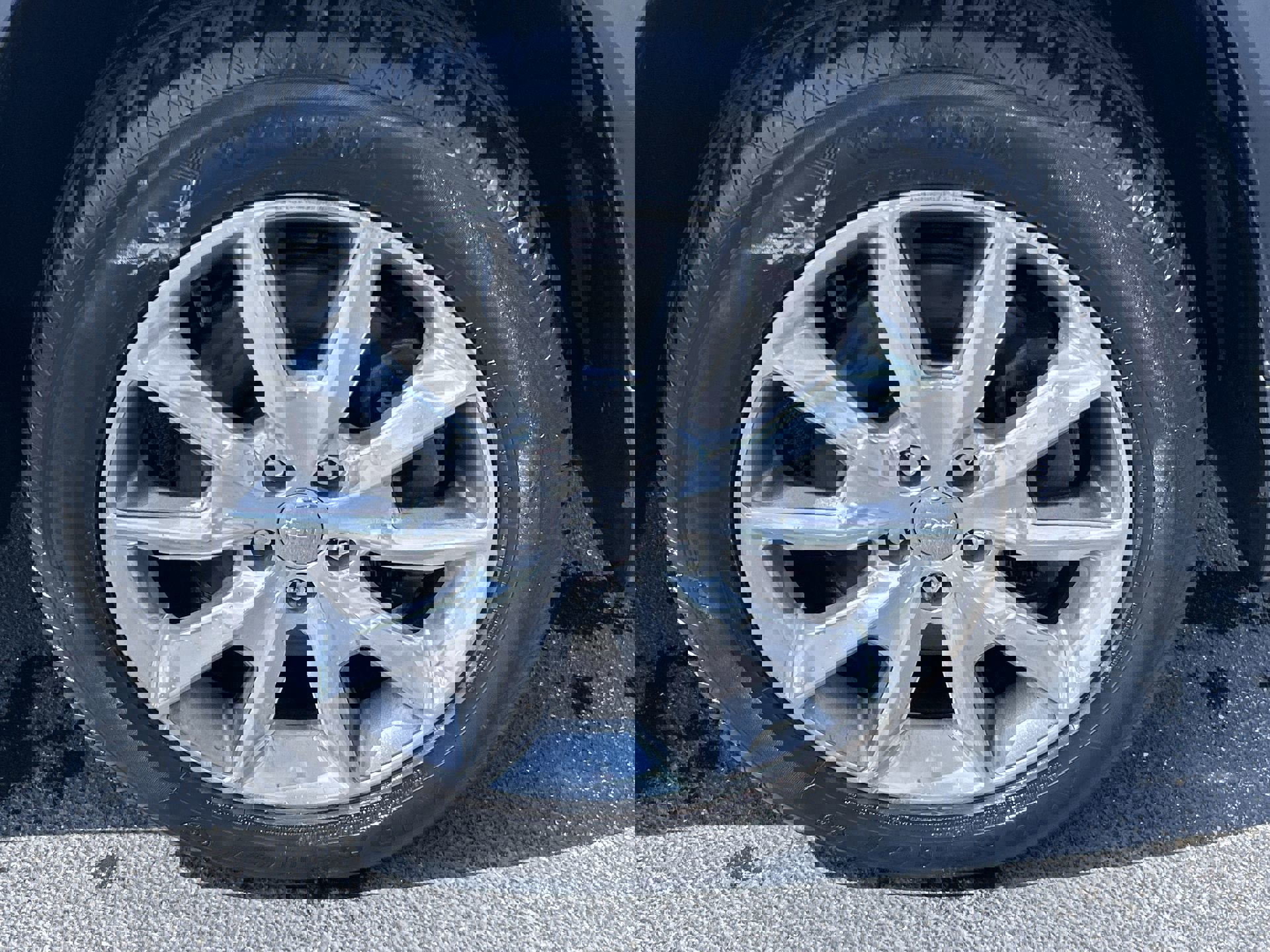 Used 2014 Jeep Cherokee Limited with VIN 1C4PJLDS0EW157993 for sale in Kansas City