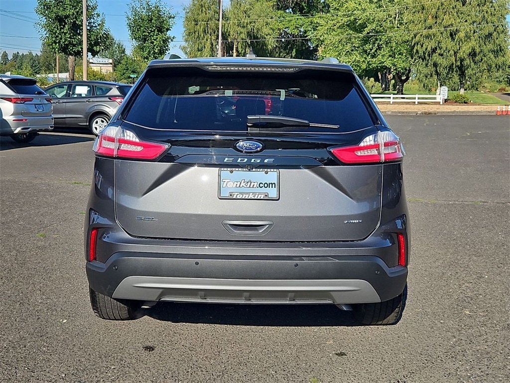 2023 Ford Edge SEL photo 4