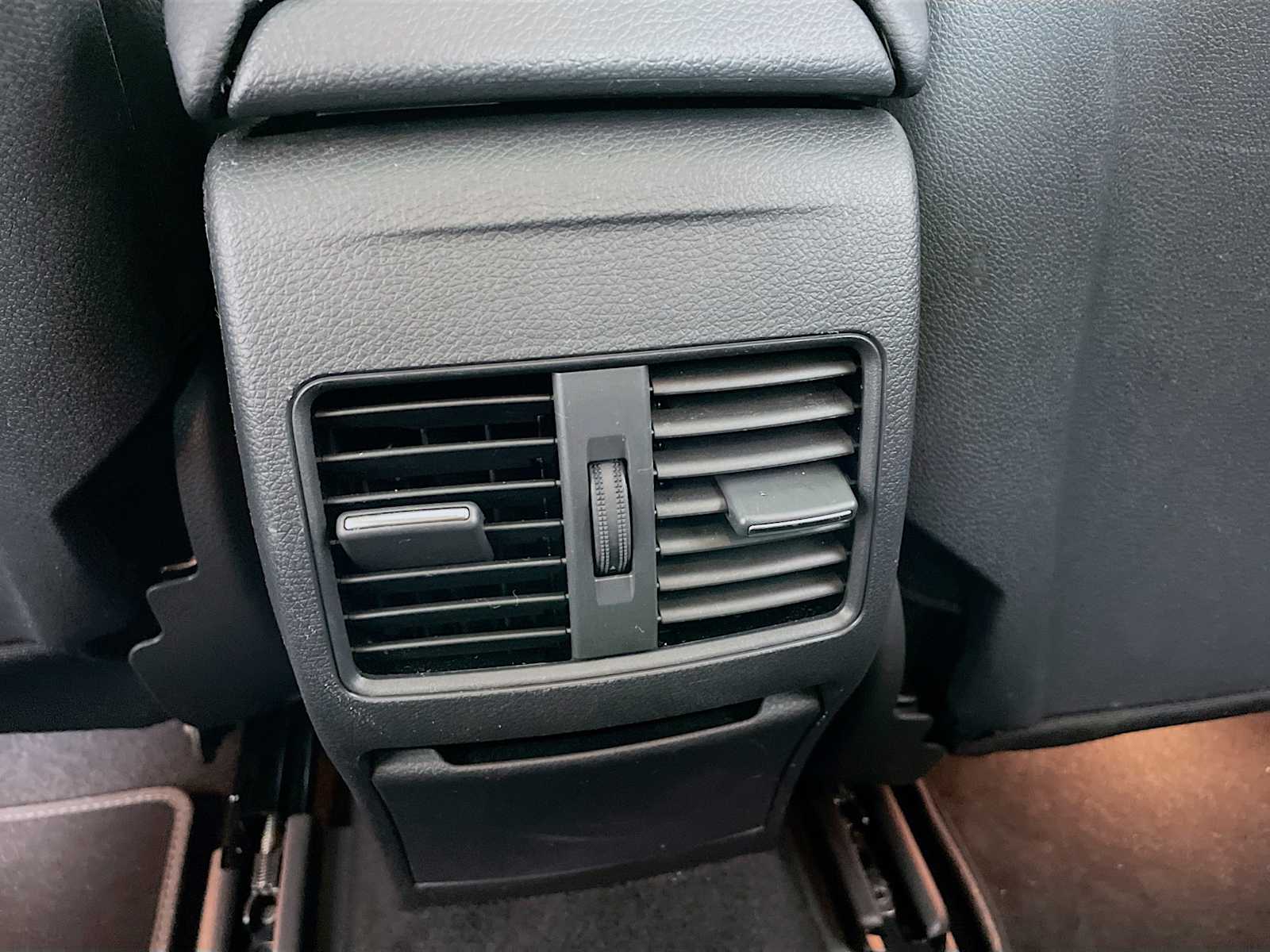 2018 Mercedes Benz CLA 250 4MATIC photo 22