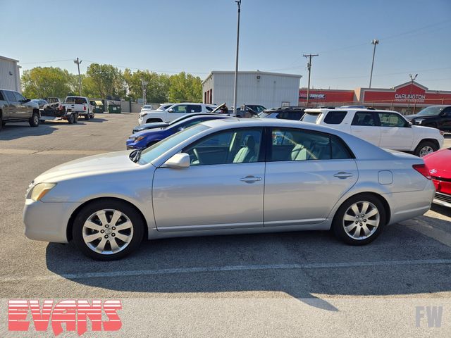 2005 Toyota Avalon XLS photo 3