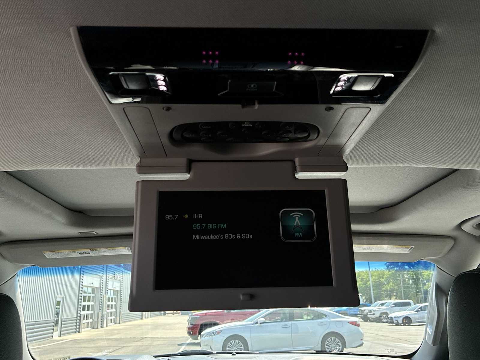 2020 Chevrolet Suburban Premier photo 34