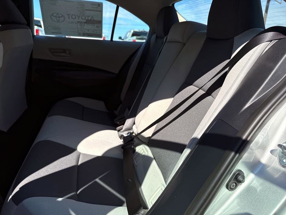 2026 Toyota Corolla LE photo 7