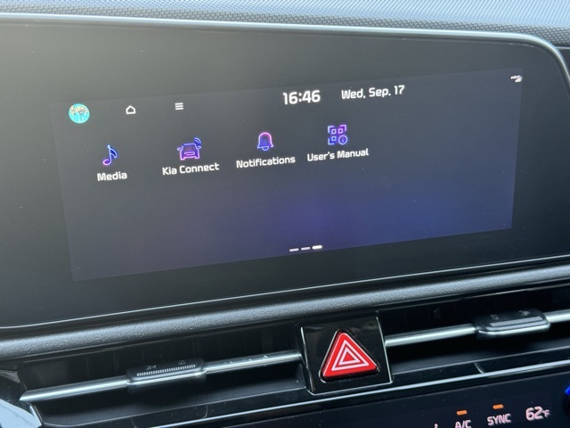 2023 Kia Niro SX Touring photo 15