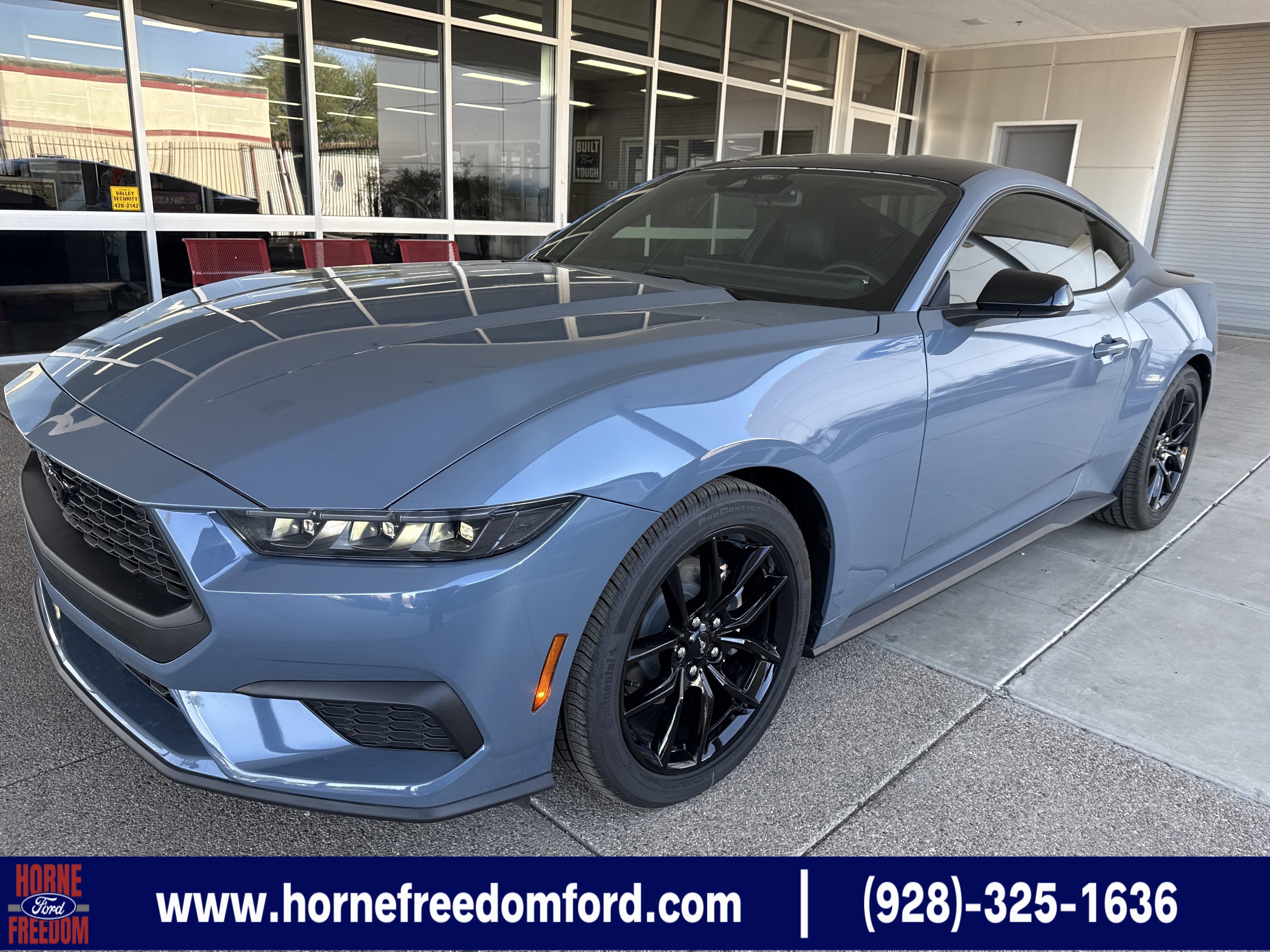 2025 Ford Mustang EcoBoost Premium's photo