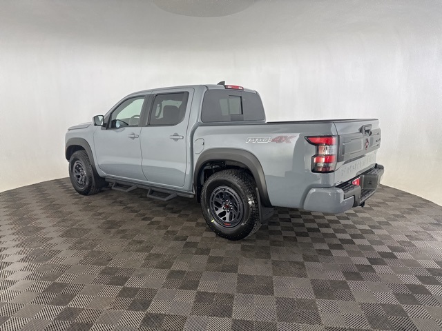 2025 Nissan Frontier PRO-4X photo 7