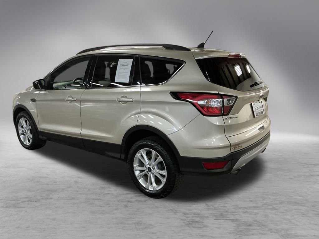 2018 Ford Escape SEL photo 2