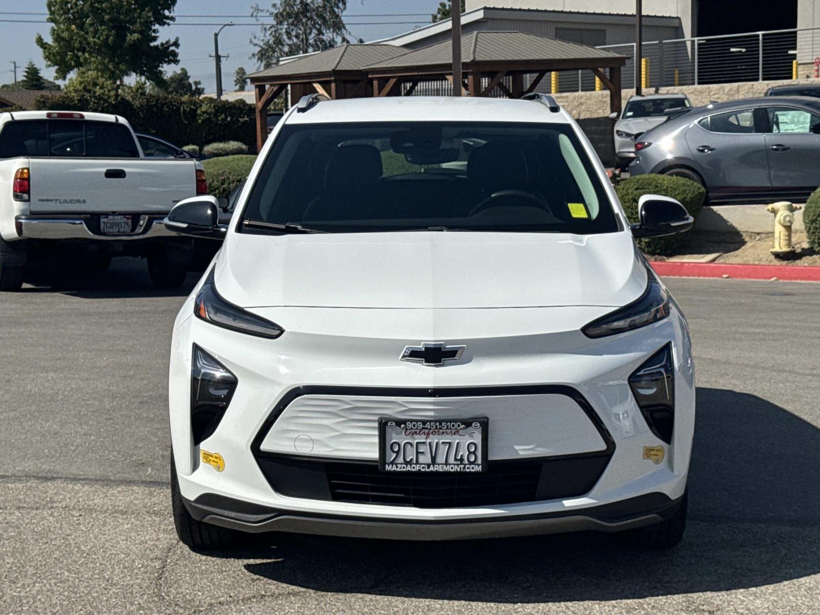 2022 Chevrolet Bolt EUV Premier photo 2