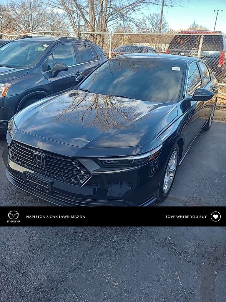 2025 Honda Accord LX's photo