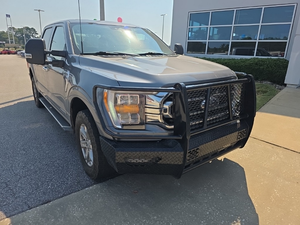 2021 Ford F-150 XLT photo 2
