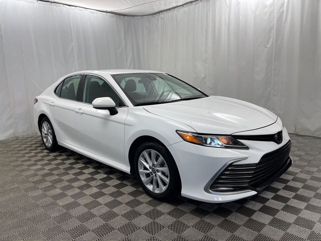 2024 Toyota Camry LE photo 2