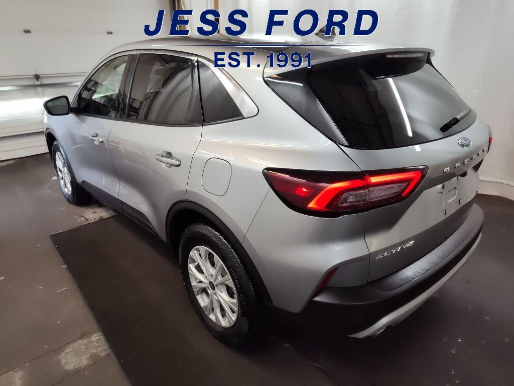 2024 Ford Escape Active photo 2