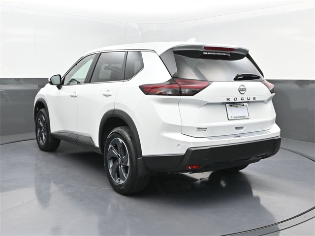 2026 Nissan Rogue SV photo 4