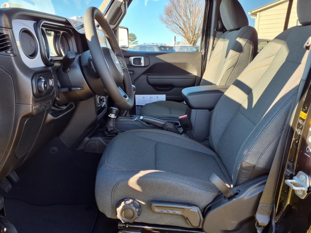 2025 Jeep Wrangler Sport S photo 2