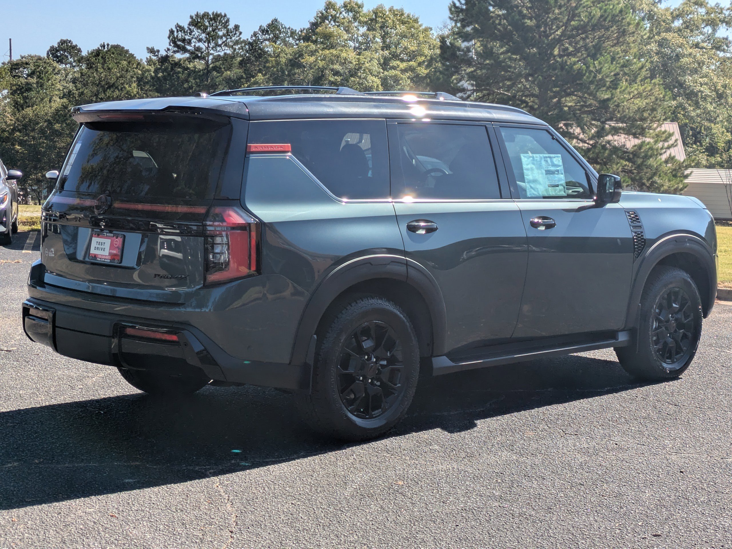 2026 Nissan Armada photo 2